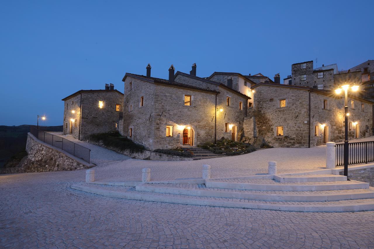 Borgotufi Albergo Diffuso Castel del Giudice Exterior foto
