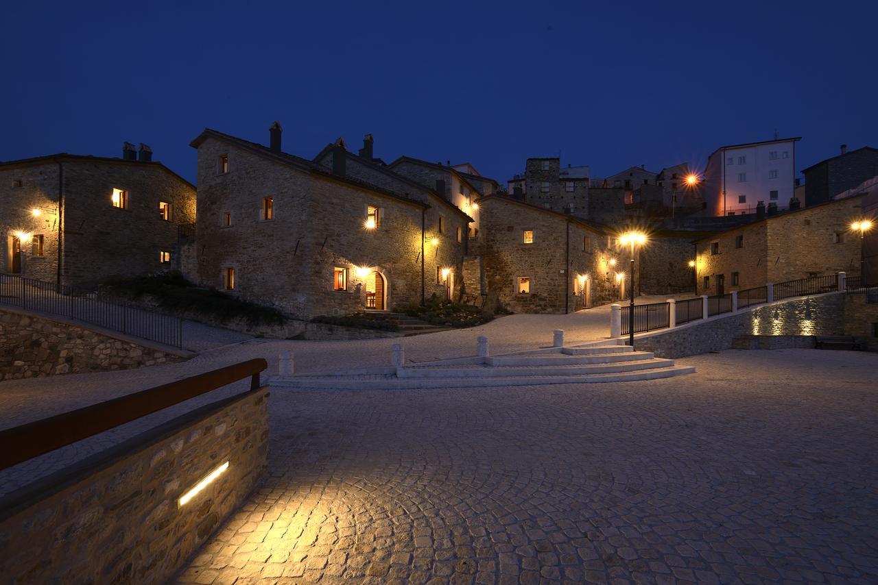 Borgotufi Albergo Diffuso Castel del Giudice Exterior foto