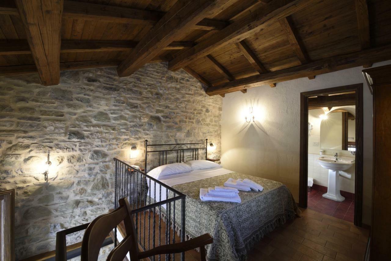 Borgotufi Albergo Diffuso Castel del Giudice Exterior foto